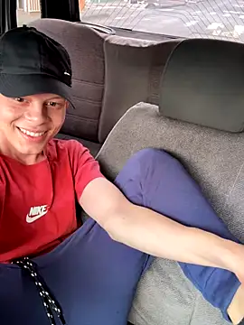 Daddyrich_632 live sex cam