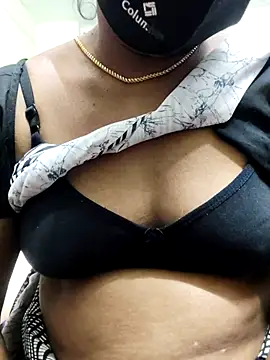 laxmipriya143 live sex cam