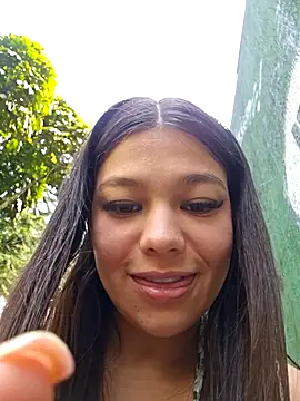 Alyshanon18 live sex cam