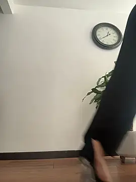 sukhakunis1 live sex cam