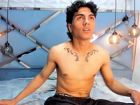 MattFiore live sex cam