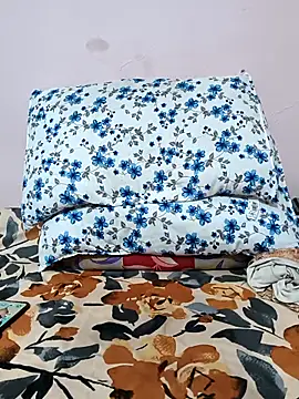 SpicyQueenX69 live sex cam