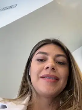 alicee16 live sex cam