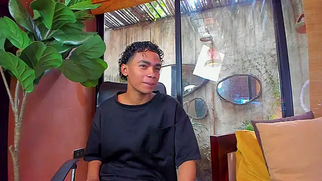 AlanCutee live sex cam