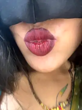 V-Hot-Sweti live sex cam