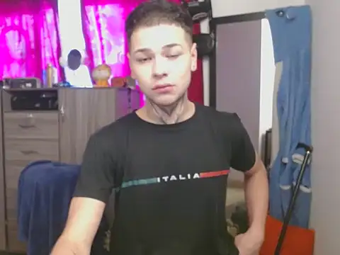 MarceloMilk live sex cam