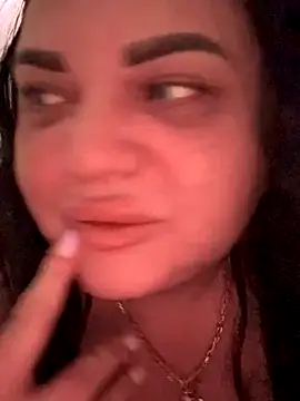 littleRikka live sex cam