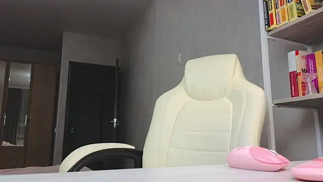 Marietta_Castro live sex cam