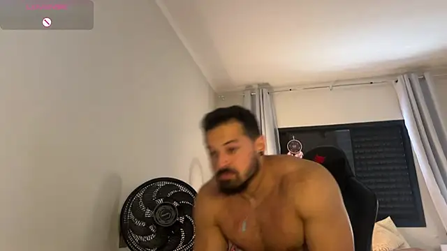 Lucasfit24 live sex cam