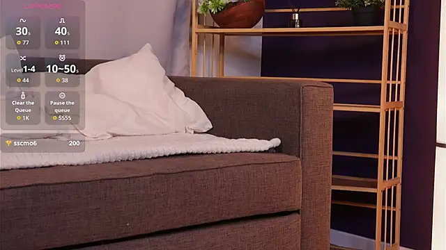 OpheliaSalotti live sex cam