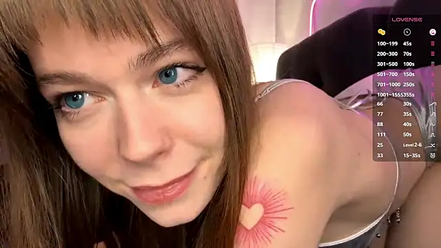 YourLittleElfie live sex cam