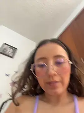 Kay_LustyWife live sex cam