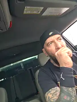 Beardedtattood live sex cam