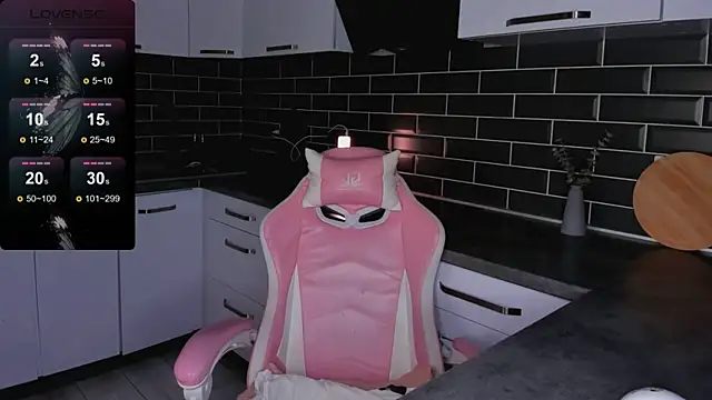 ShaiyaMinn3 live sex cam