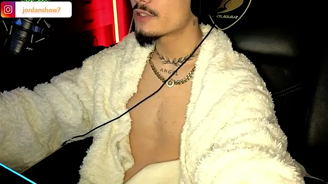 JordanShow live sex cam