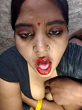 Yourhotybhabhi live sex cam