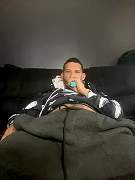Chico_Bellaco live sex cam