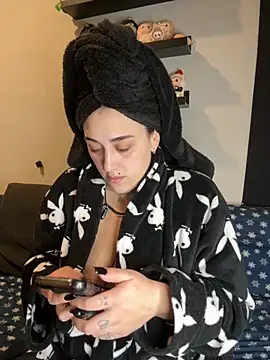 ThicBunz live sex cam