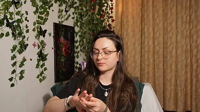 NaughtYHomemadE live sex cam