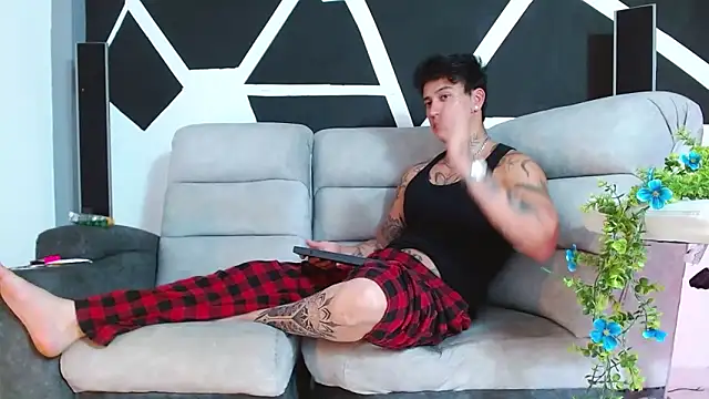 JUSTIN_FULLER1 live sex cam