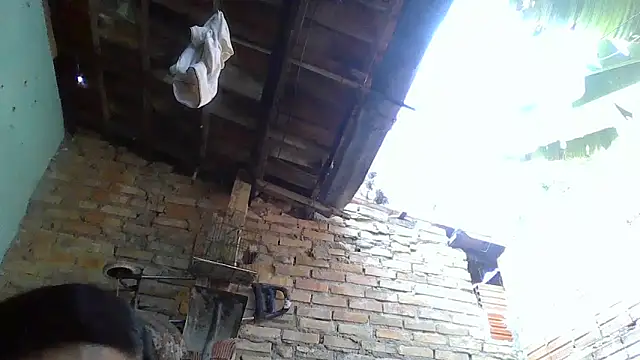 thasmyni live sex cam