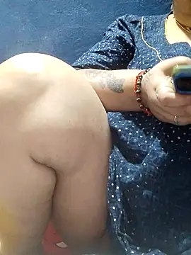 tamilthanushri live sex cam