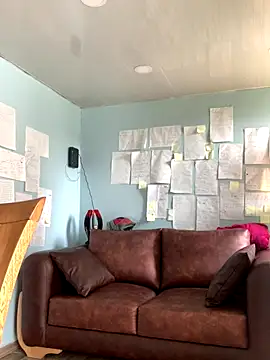 Canneela live sex cam