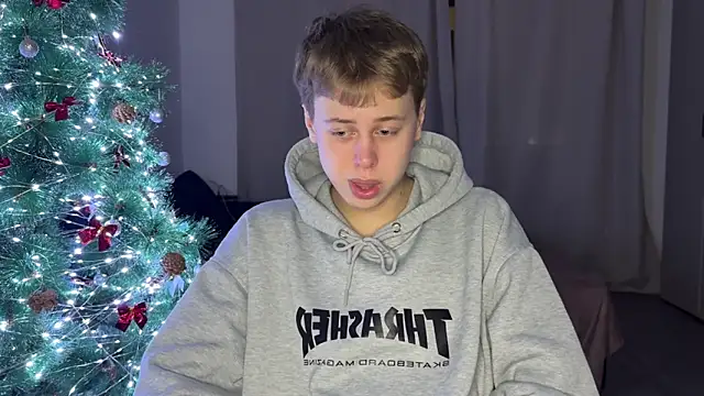 _bee_boy_ live sex cam