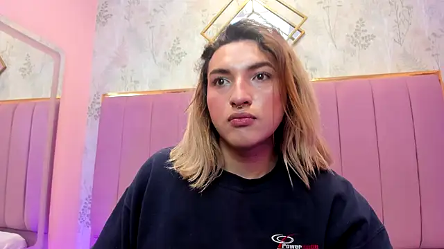 TomLondon_ live sex cam