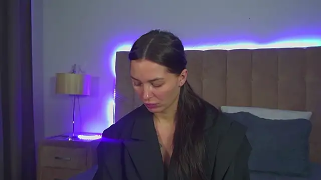 AlexandraBloom live sex cam