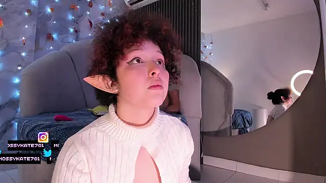 Katemoss70 live sex cam