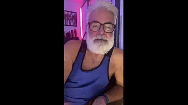 LeatherSdaddy live sex cam