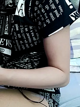 QueenSoreal live sex cam