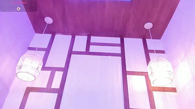 Taylor-Jonnees live sex cam