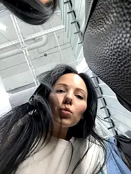 naughty_lucifer live sex cam