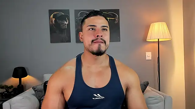 ApoloMakris live sex cam