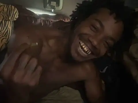 SlimeCrownzOut5 live sex cam