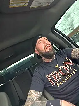 Beardedtattood live sex cam