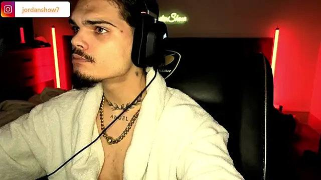 JordanShow live sex cam