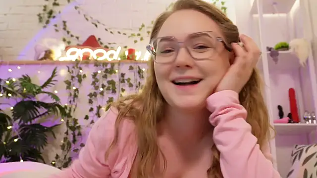 MonicaAsis live sex cam