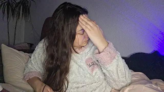 Cyndee_Winter live sex cam