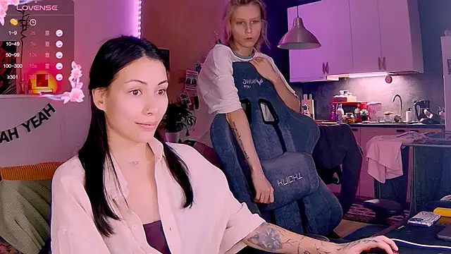 KatiKate live sex cam