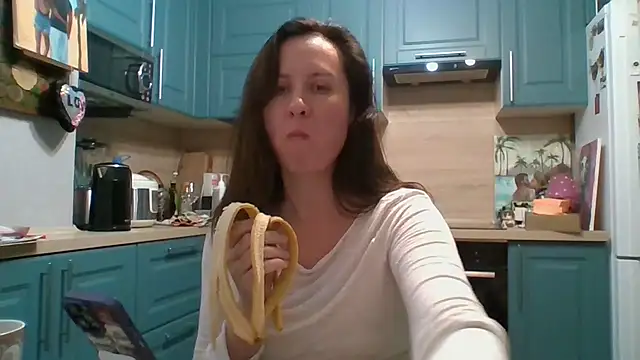 ALICAINWONDERLAND live sex cam