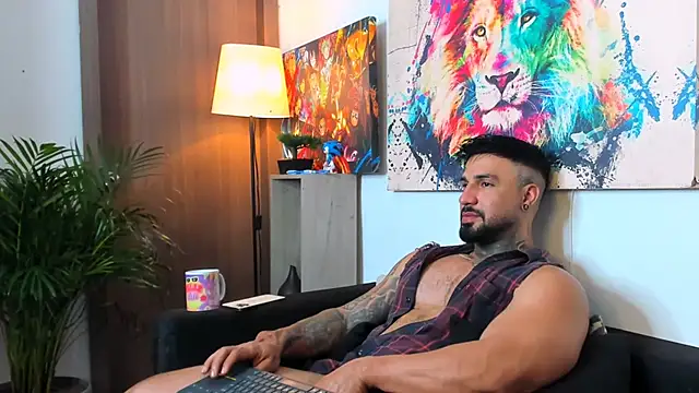 naugthy_dominant live sex cam