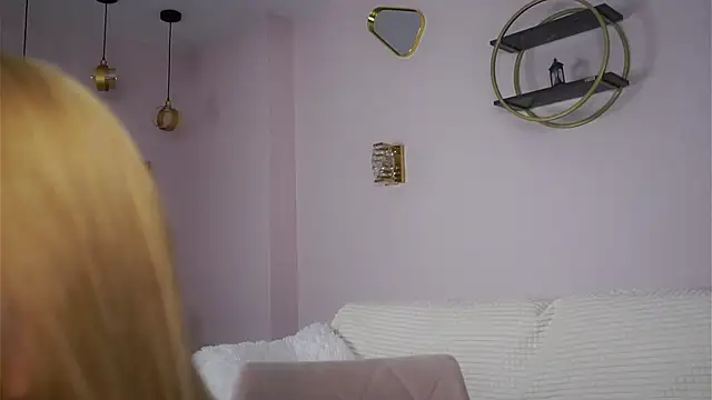 SunnivaCovil live sex cam