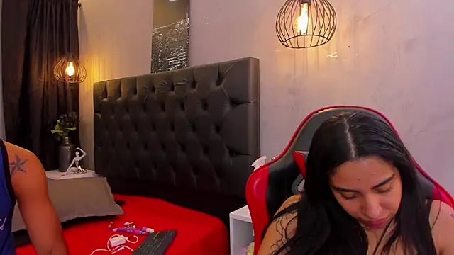 violet_and_myers live sex cam