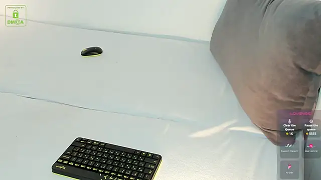 RoxyTaylon live sex cam