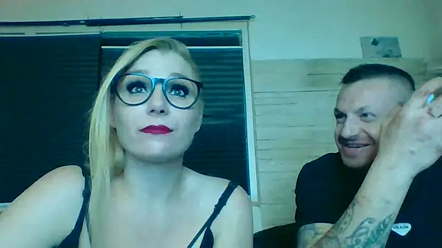 DevilsAngel13 live sex cam