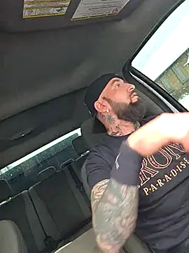 Beardedtattood live sex cam