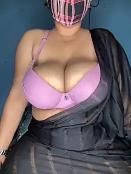 Lovely-Shivani live sex cam